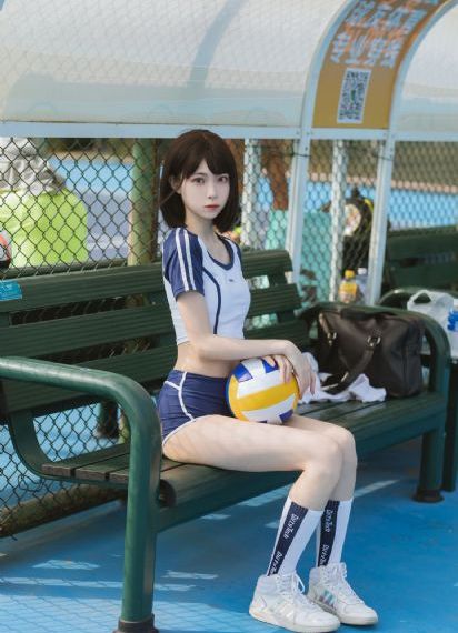 顶女人臀部泄精视频