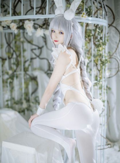 婬荡的寡妇在线播放