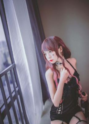 男生和女生一起靠逼